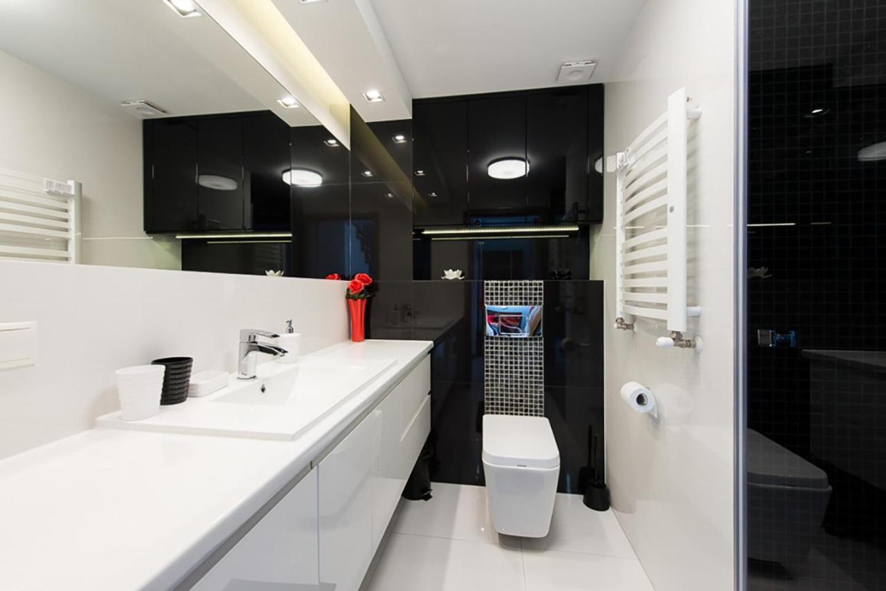 Cozy And Large 62 M2 Apartment With Air Conditioning, Old Town Краков Экстерьер фото