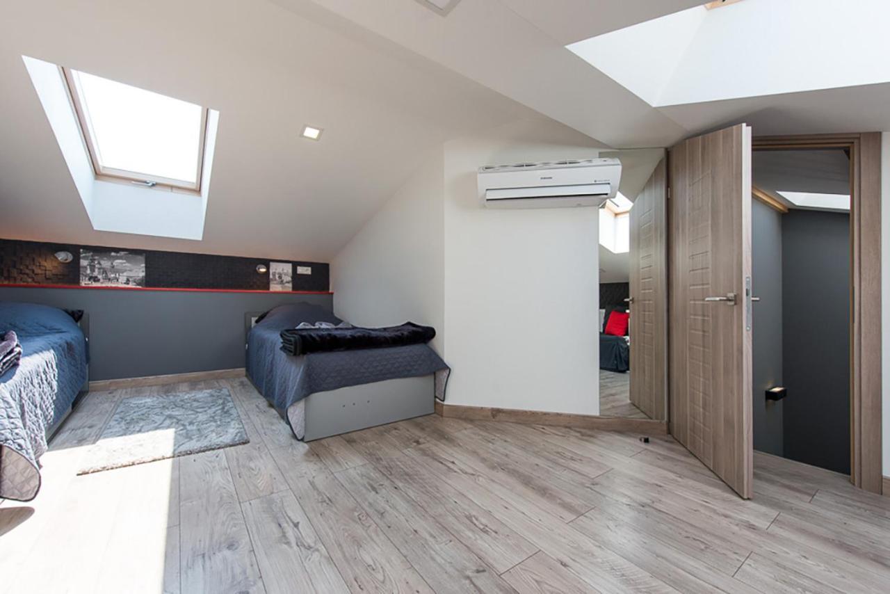 Cozy And Large 62 M2 Apartment With Air Conditioning, Old Town Краков Экстерьер фото
