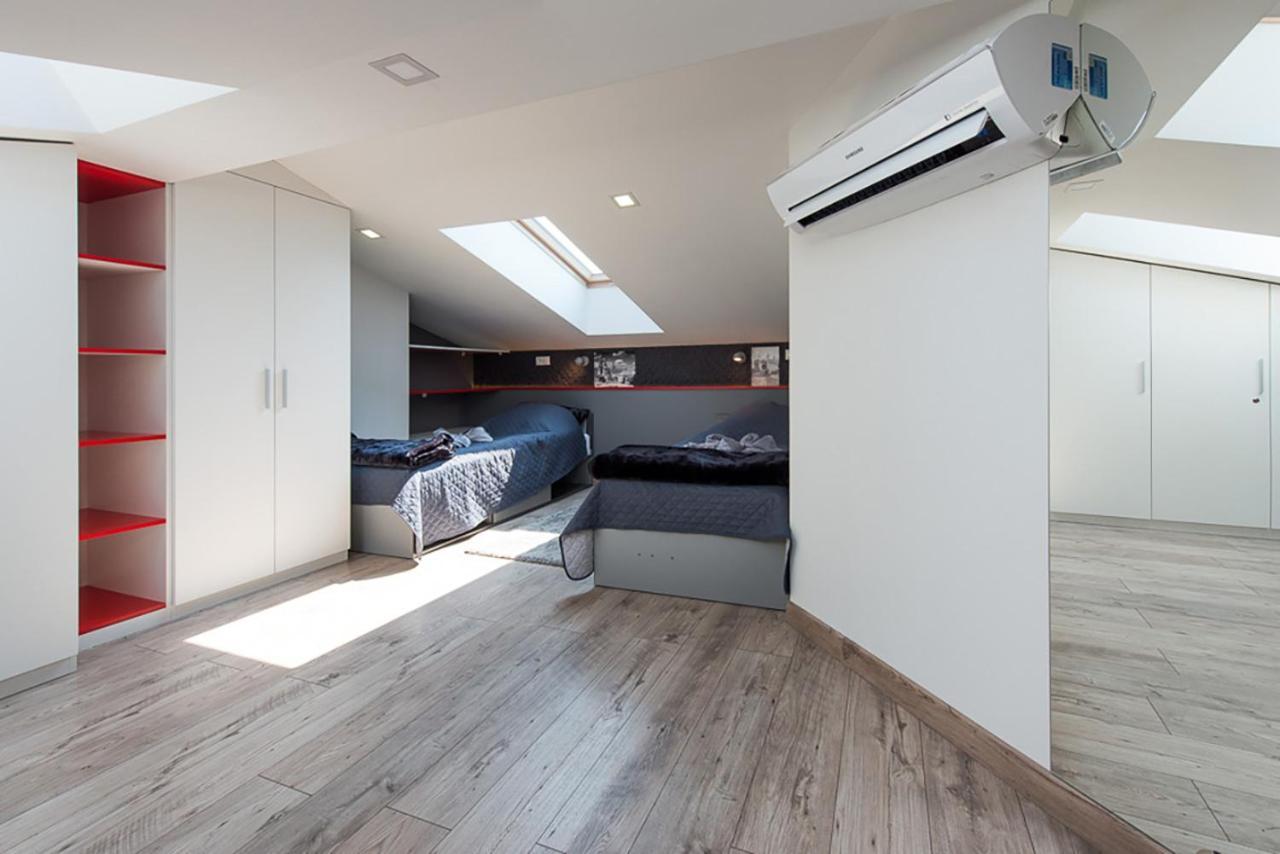 Cozy And Large 62 M2 Apartment With Air Conditioning, Old Town Краков Экстерьер фото